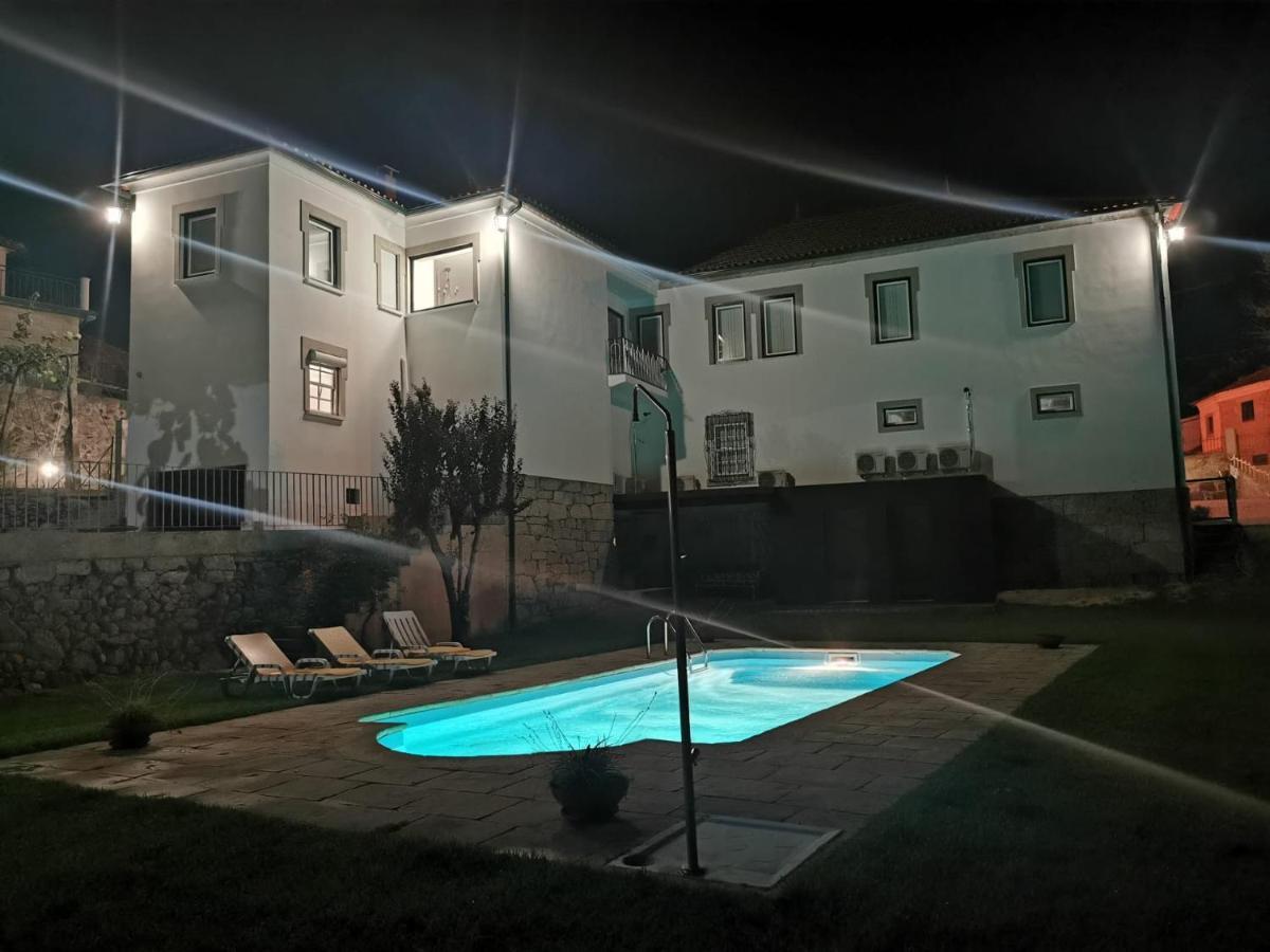 Desassossego Suites Moncao Bagian luar foto