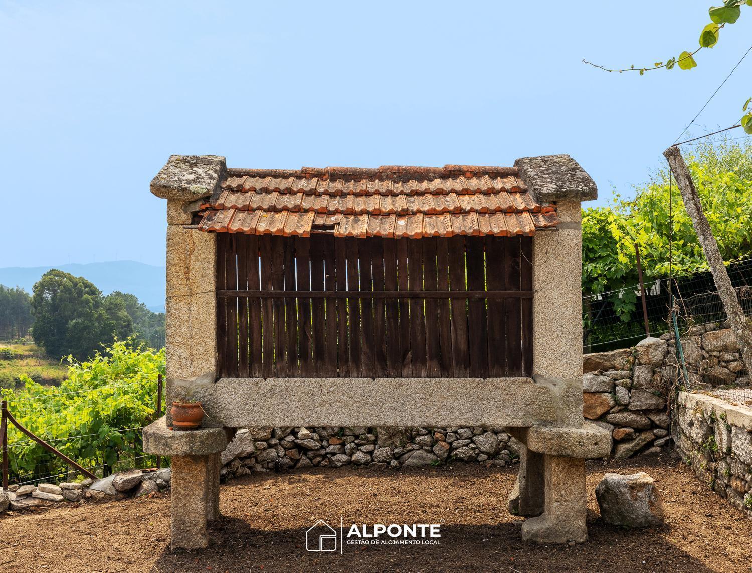 Desassossego Suites Moncao Bagian luar foto